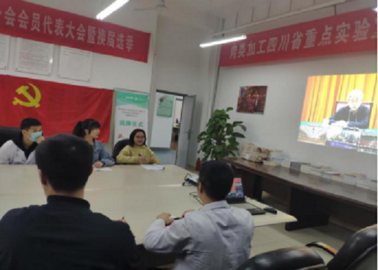 2020.11.18电竞博彩平台
研究生党支部深入学习十九届五中全会462.png